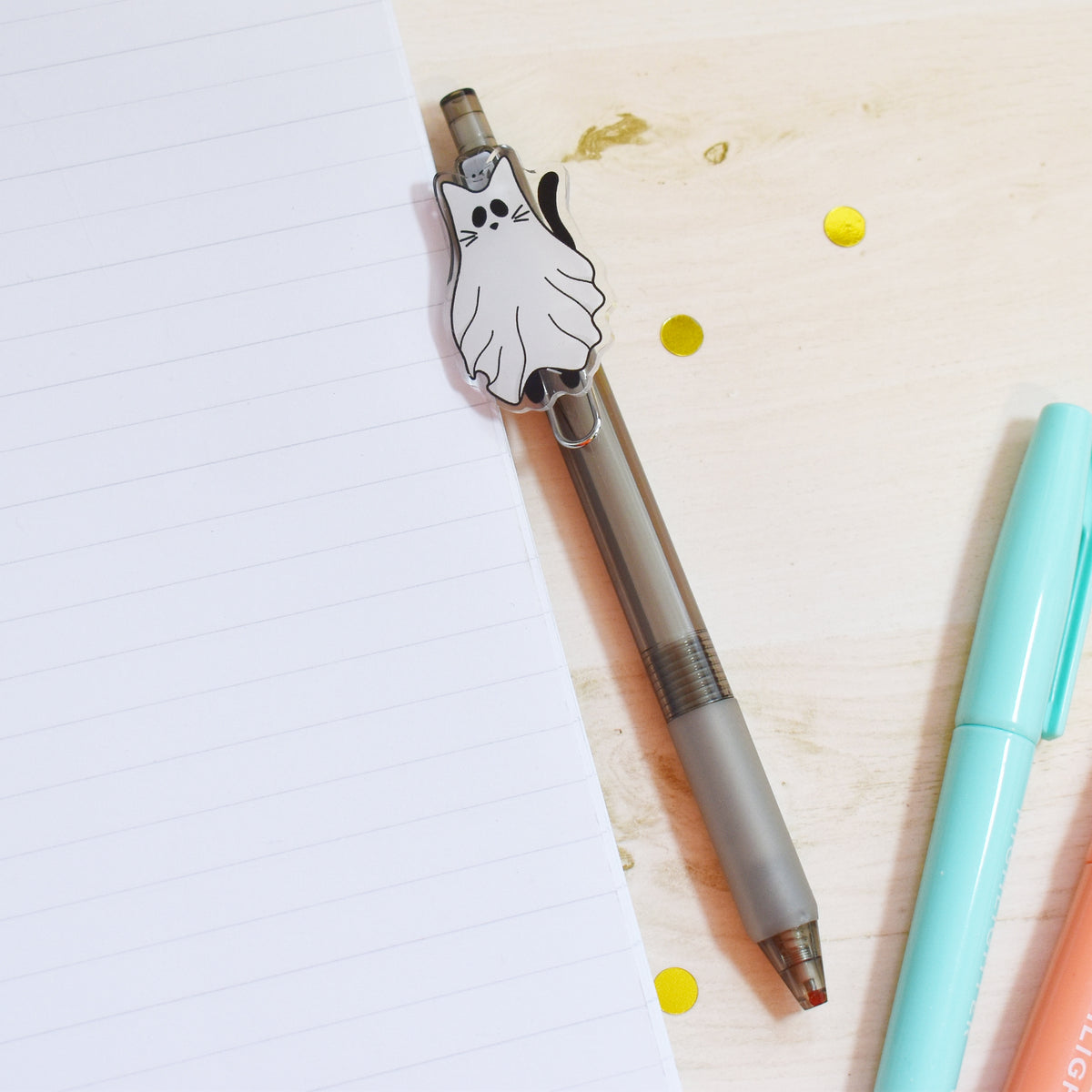 Ghost Cat Pen